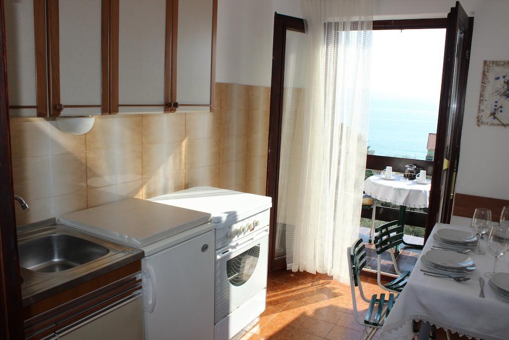 אומיס Apartments Petrada חדר תמונה