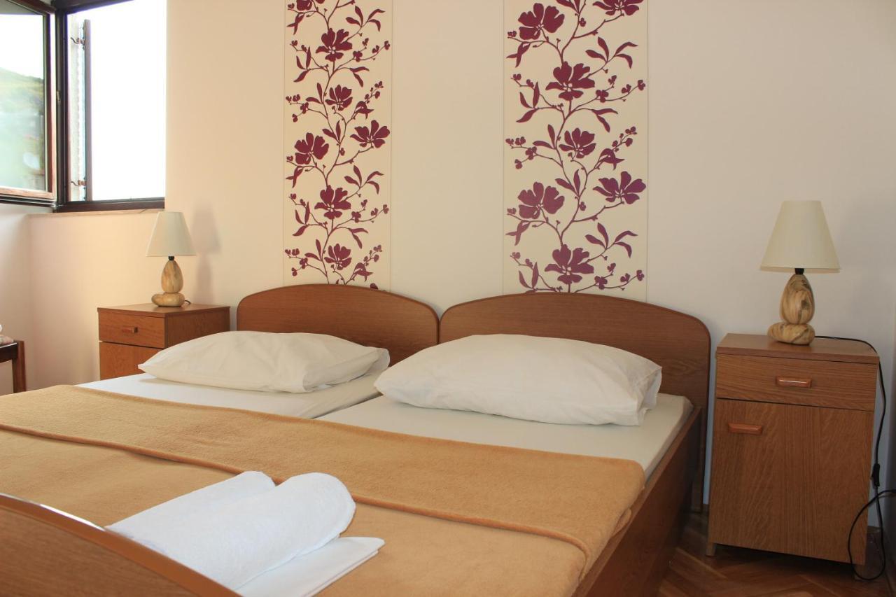 אומיס Apartments Petrada חדר תמונה