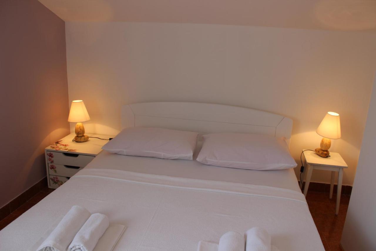 אומיס Apartments Petrada חדר תמונה